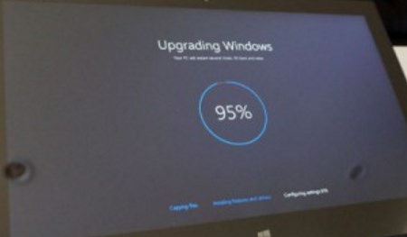 Microsoft продолжает навязывать Windows 10 своим пользователям 2